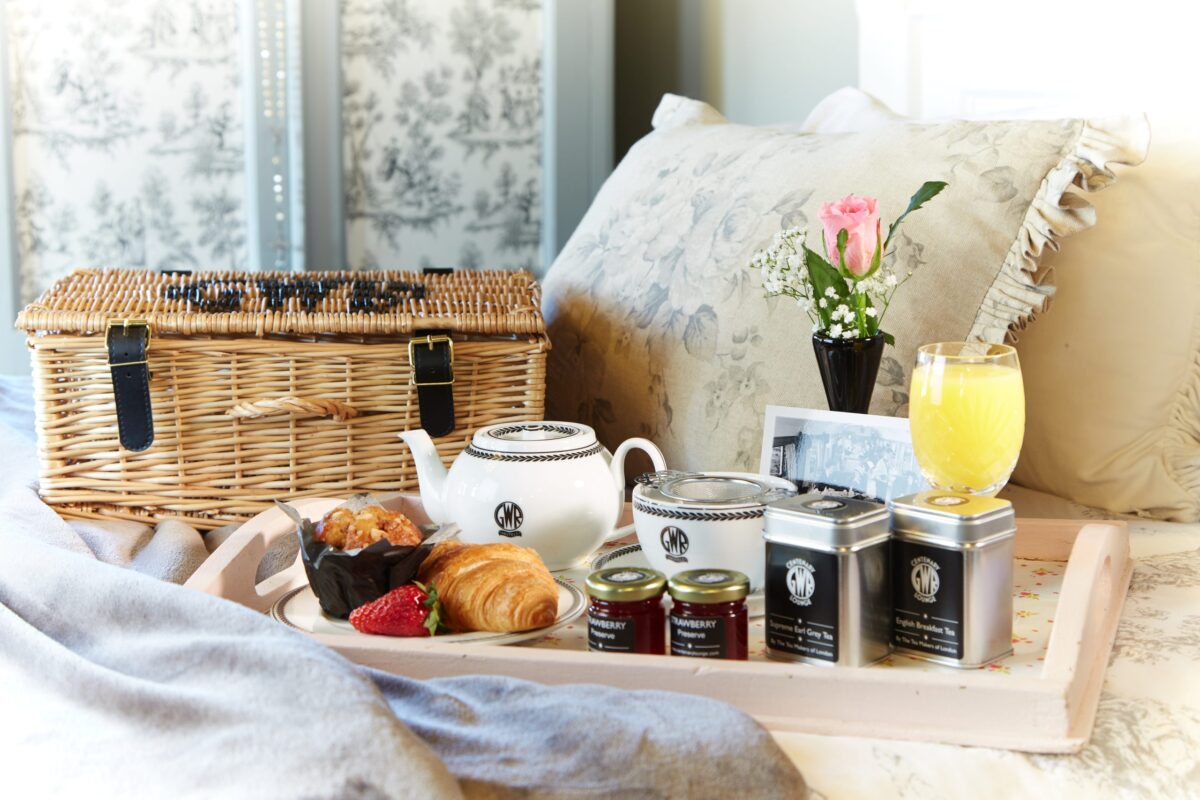 Treat your mother this 2023!